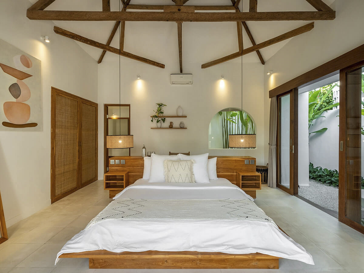 Tránh đặt giường ngủ dưới thanh xà nhà